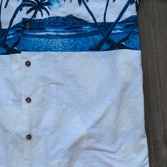 Hawaiian Shirt - Picture 3 of 6